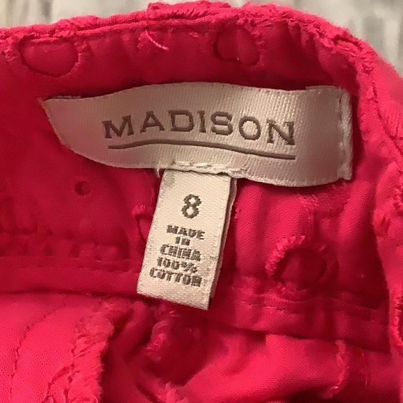 Madison hot pink shorts 100% cotton size 8 holes designs 2 front pockets.🌺🌺 - Picture 5 of 11